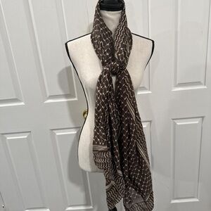 Elegant Brown Scarf